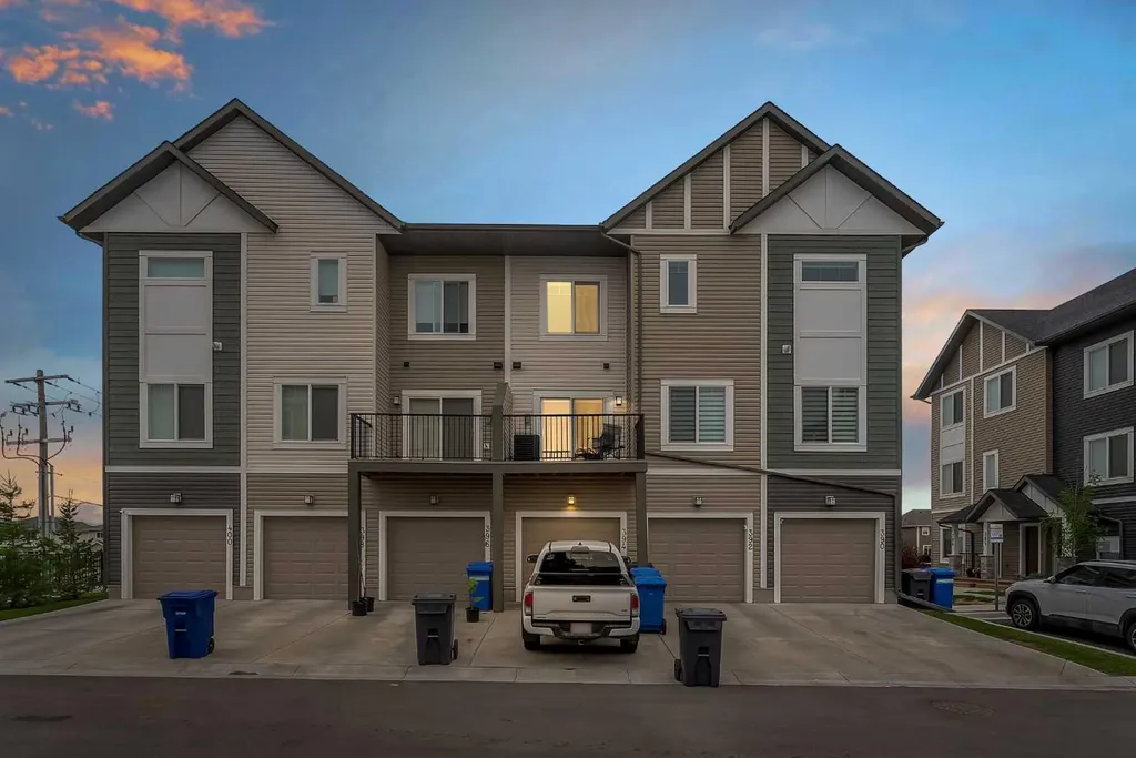 394 Canals Crossing SW Airdrie AB T4B 4L4