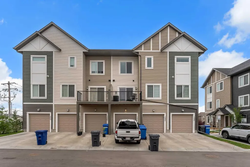 394 Canals Crossing SW Airdrie AB T4B 4L4