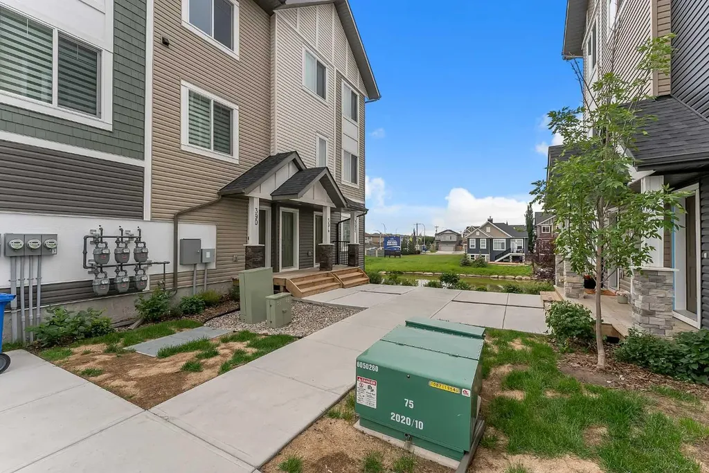 394 Canals Crossing SW Airdrie AB T4B 4L4