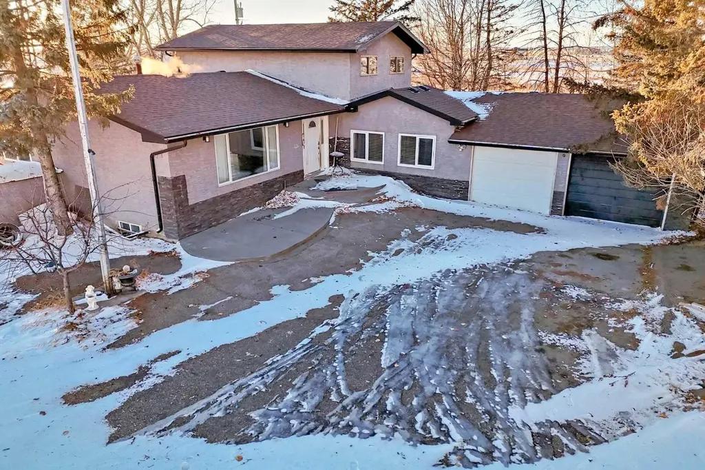 284211 Township Road 252 Rural Rocky View County AB T1Z 0M7