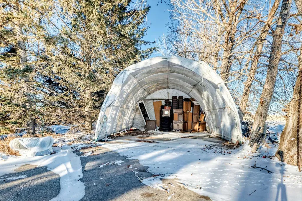 284211 Township Road 252 Rural Rocky View County AB T1Z 0M7