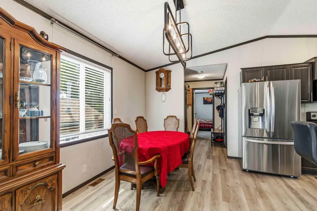 185 Grey Crescent Fort Mcmurray AB T9H 2N4