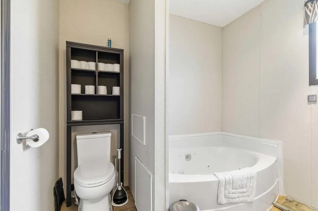 185 Grey Crescent Fort Mcmurray AB T9H 2N4