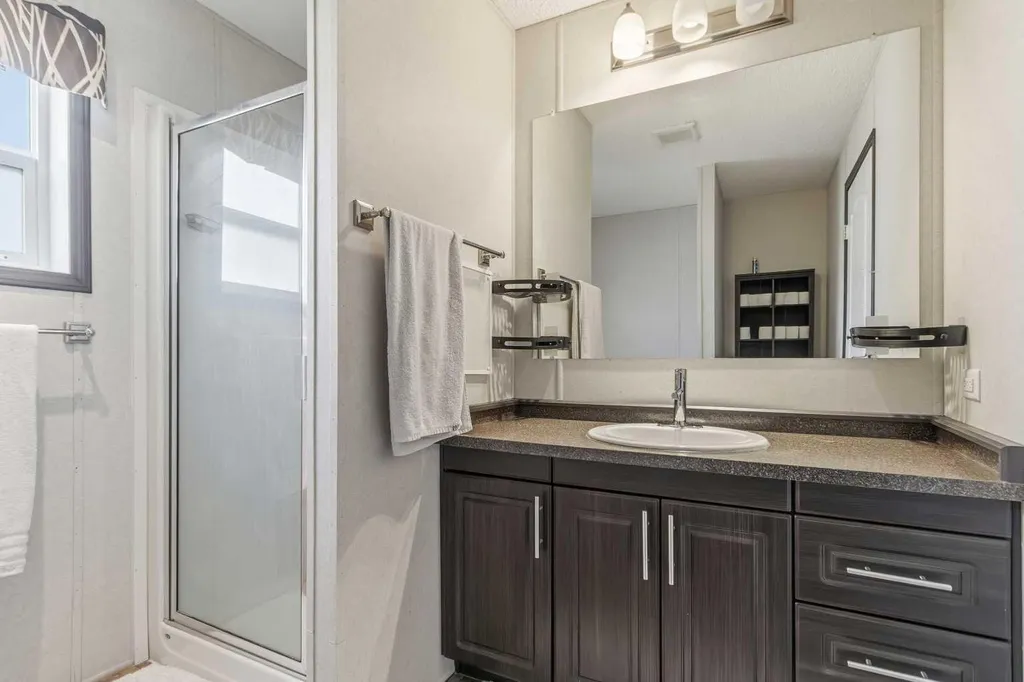 185 Grey Crescent Fort Mcmurray AB T9H 2N4