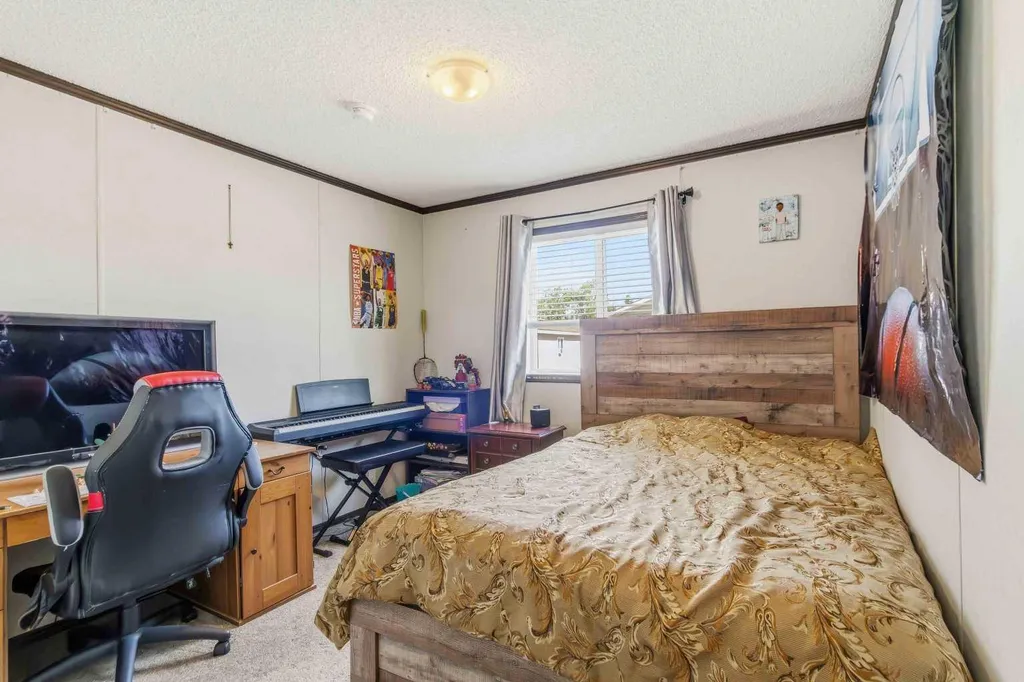 185 Grey Crescent Fort Mcmurray AB T9H 2N4