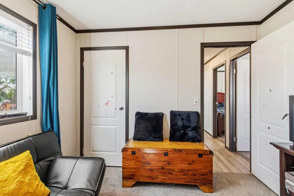185 Grey Crescent Fort Mcmurray AB T9H 2N4