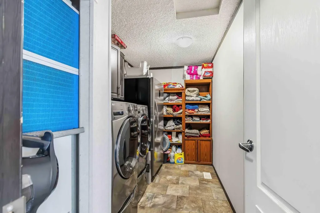 185 Grey Crescent Fort Mcmurray AB T9H 2N4