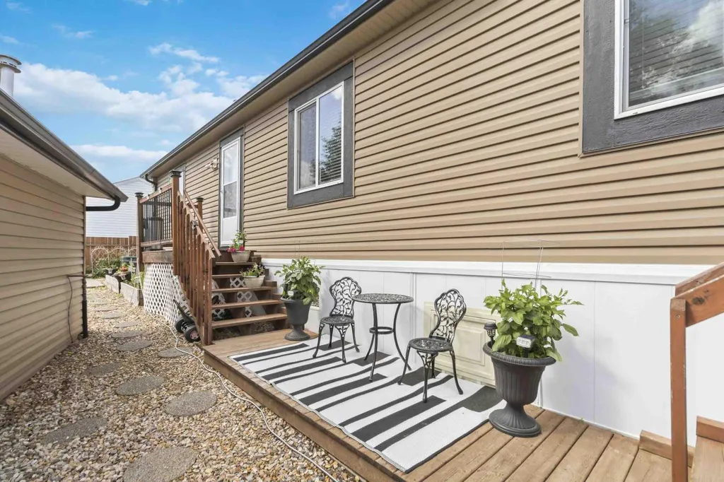 185 Grey Crescent Fort Mcmurray AB T9H 2N4