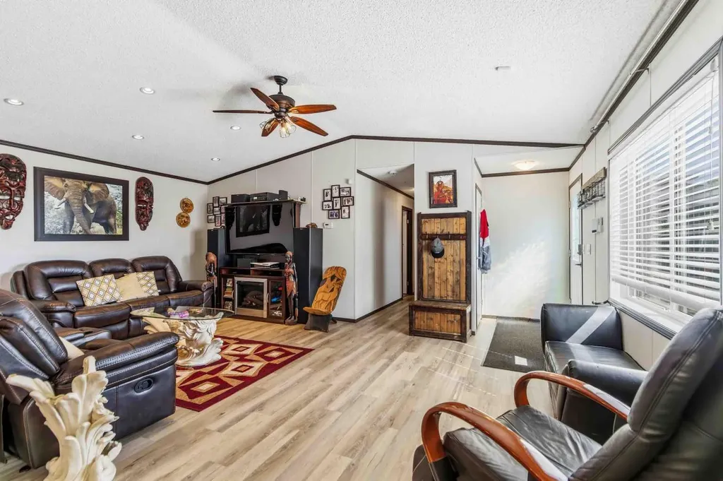 185 Grey Crescent Fort Mcmurray AB T9H 2N4