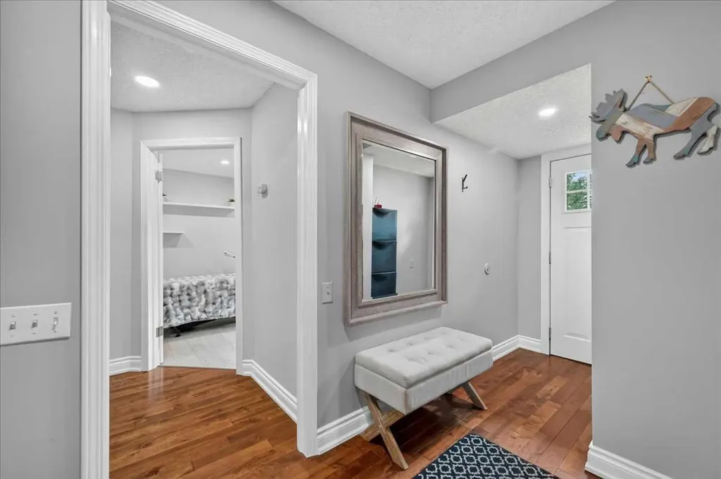756 Strathcona Drive SW Calgary AB T3H 1S1