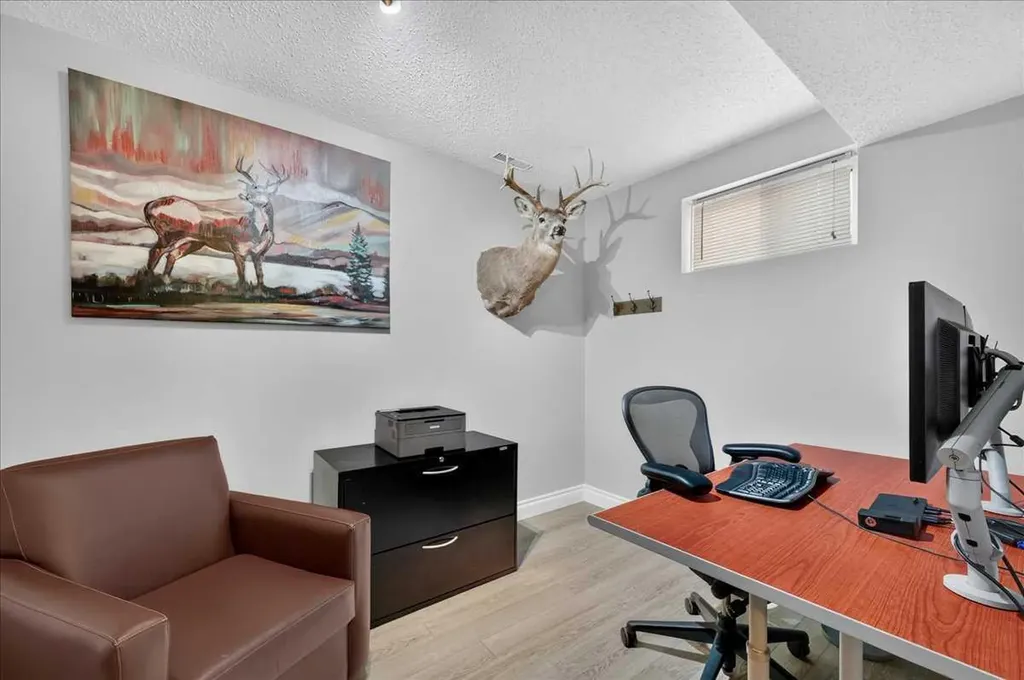 756 Strathcona Drive SW Calgary AB T3H 1S1