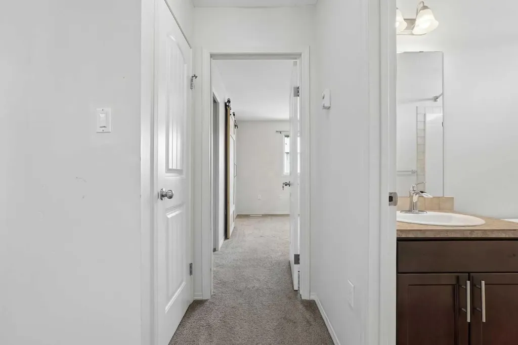 136 Mt Sundance Crescent W Lethbridge AB T1J 0L4