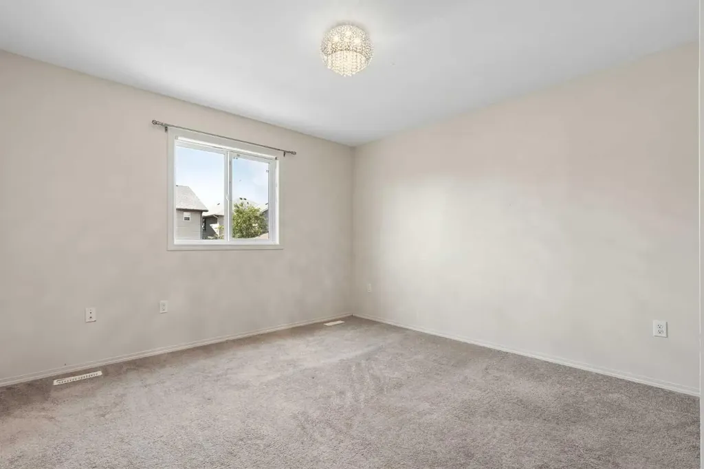 136 Mt Sundance Crescent W Lethbridge AB T1J 0L4