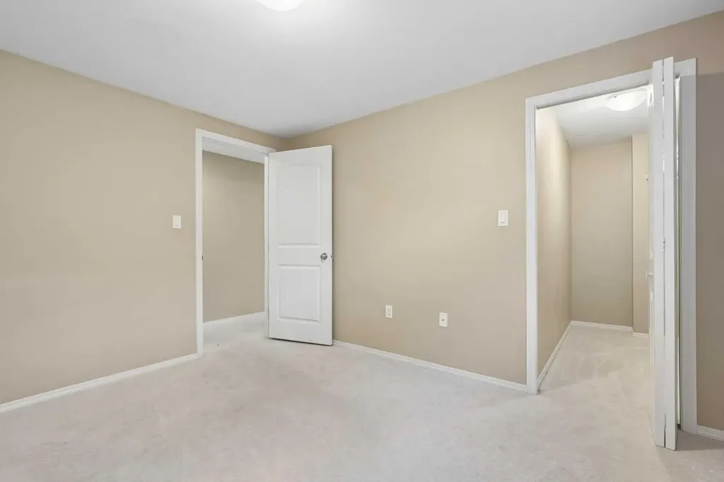 136 Mt Sundance Crescent W Lethbridge AB T1J 0L4