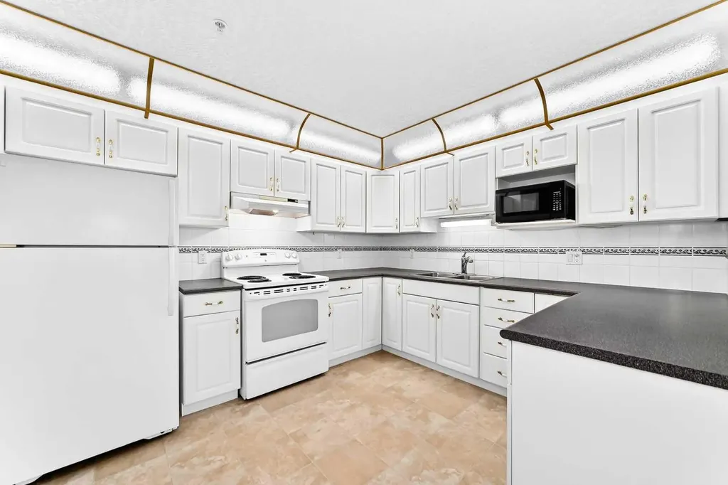 8535 Bonaventure Drive SE Calgary AB T2H 3A1