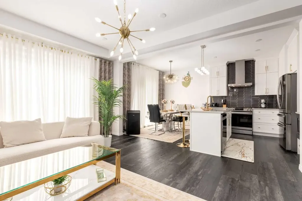 14 Cityside Terrace NE Calgary AB T3N 1E2