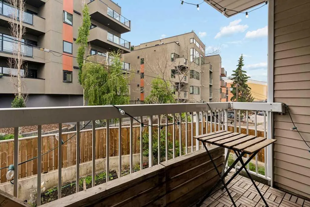 1721 13 Street SW Calgary AB T2T 3P5