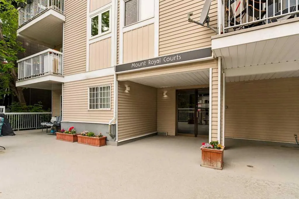 1721 13 Street SW Calgary AB T2T 3P5