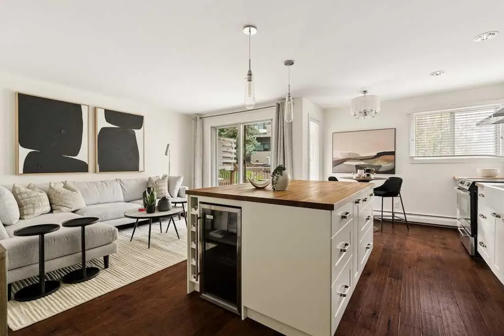 1721 13 Street SW Calgary AB T2T 3P5