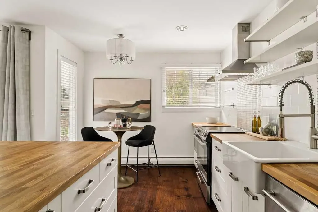 1721 13 Street SW Calgary AB T2T 3P5