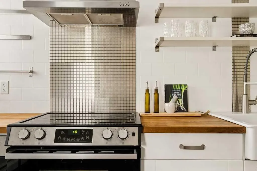 1721 13 Street SW Calgary AB T2T 3P5