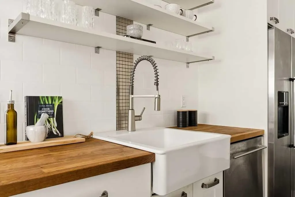 1721 13 Street SW Calgary AB T2T 3P5