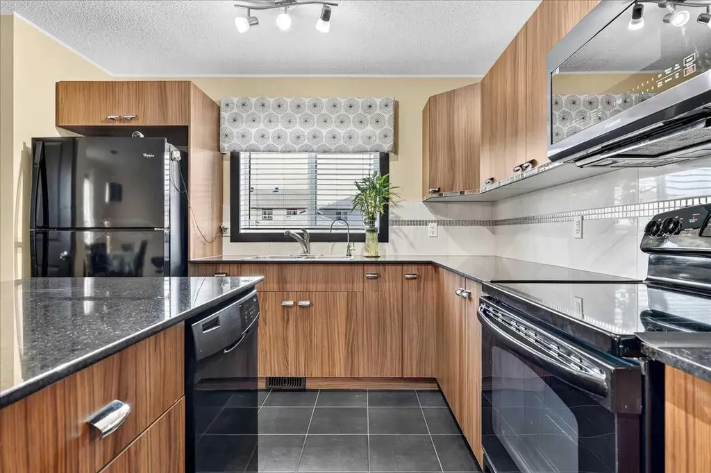 42 Skyview Point Link NE Calgary AB T3N 0L9