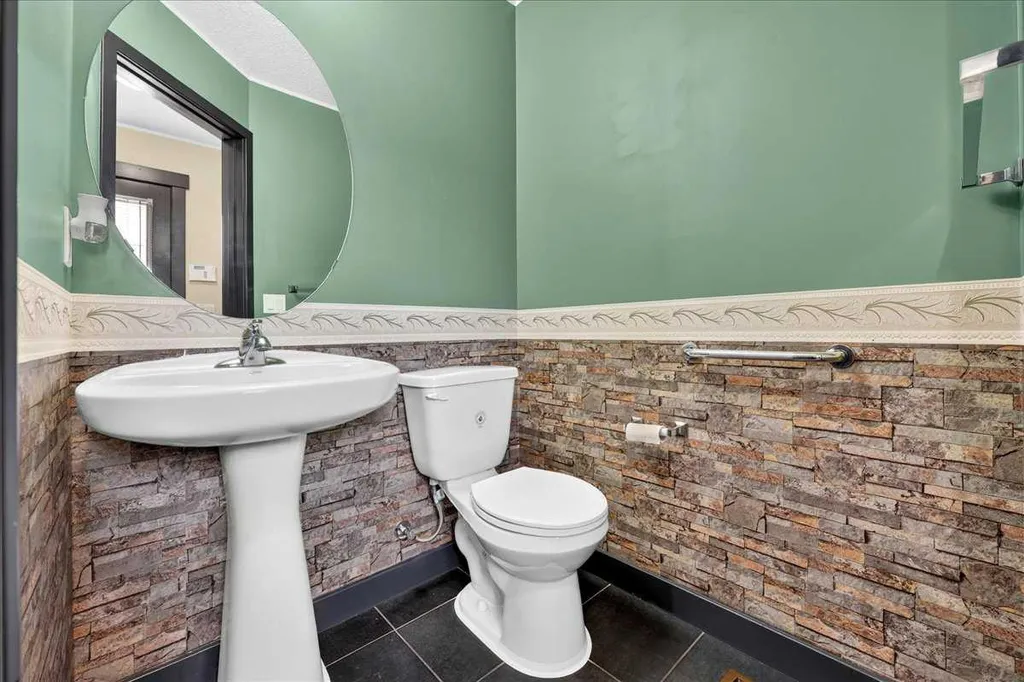 42 Skyview Point Link NE Calgary AB T3N 0L9