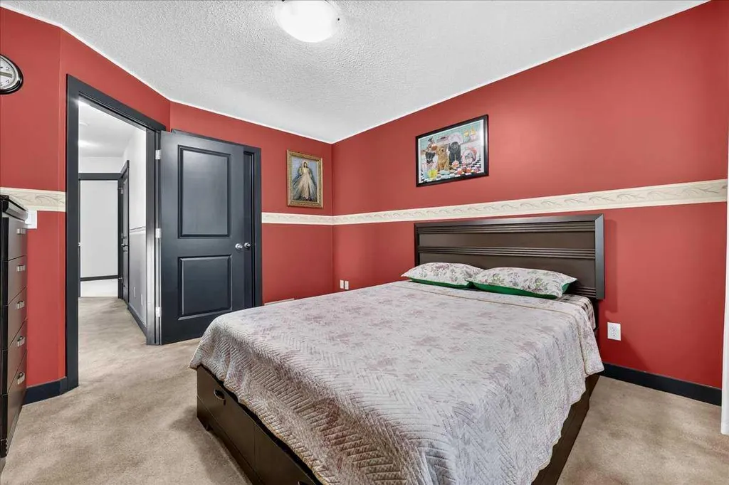 42 Skyview Point Link NE Calgary AB T3N 0L9
