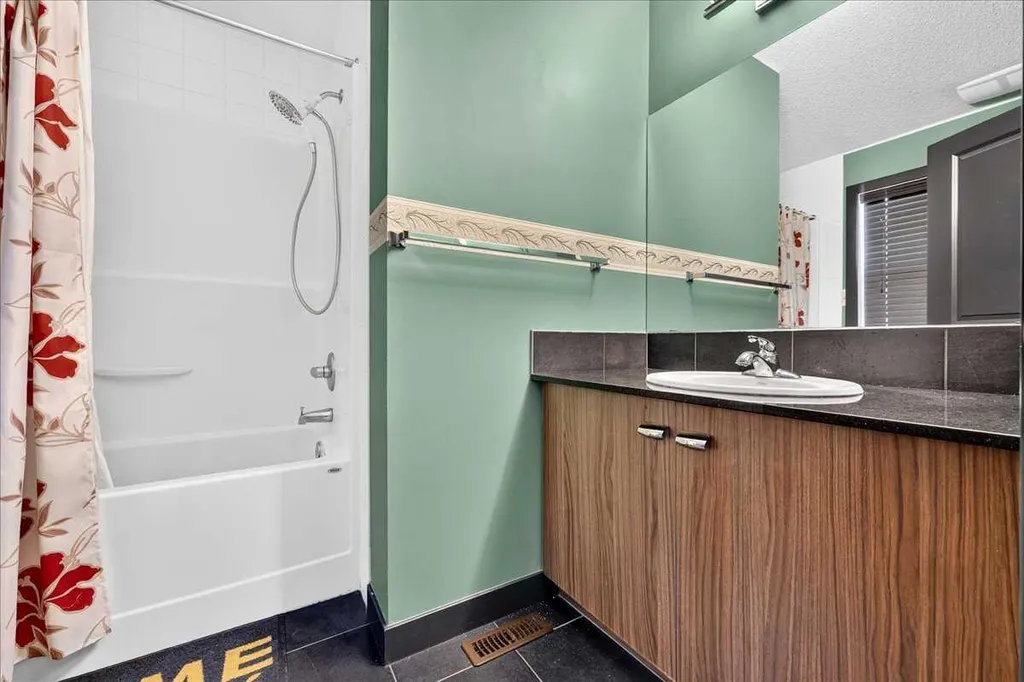 42 Skyview Point Link NE Calgary AB T3N 0L9