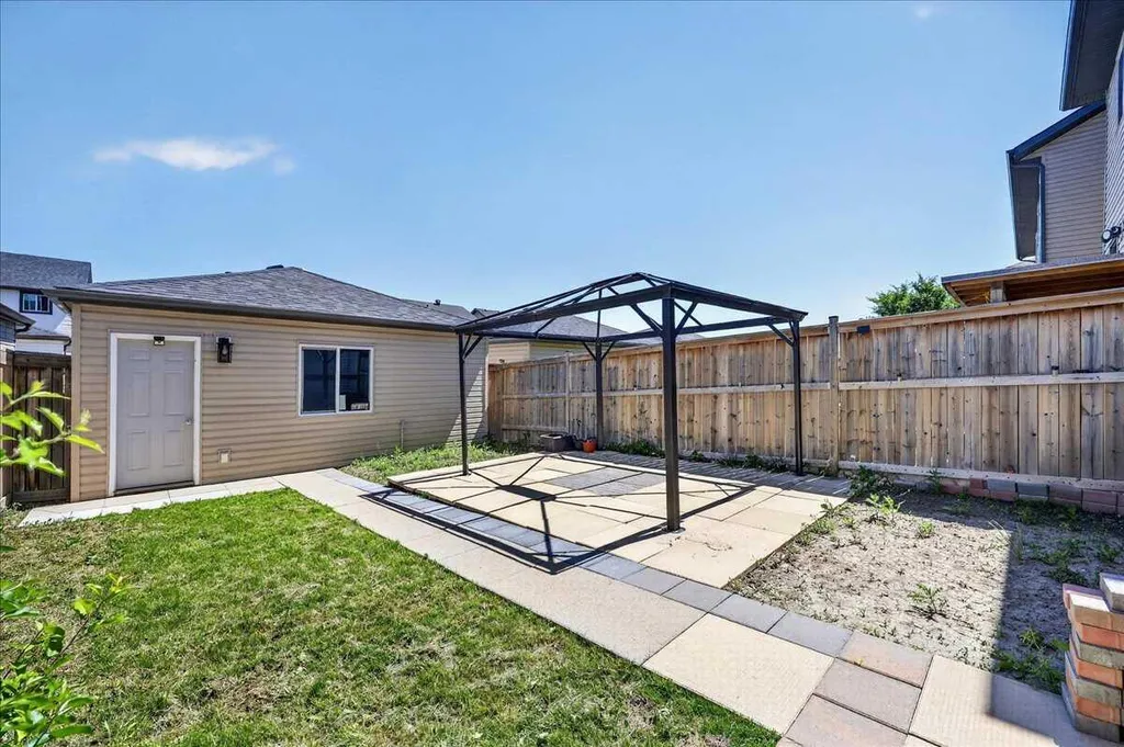 42 Skyview Point Link NE Calgary AB T3N 0L9