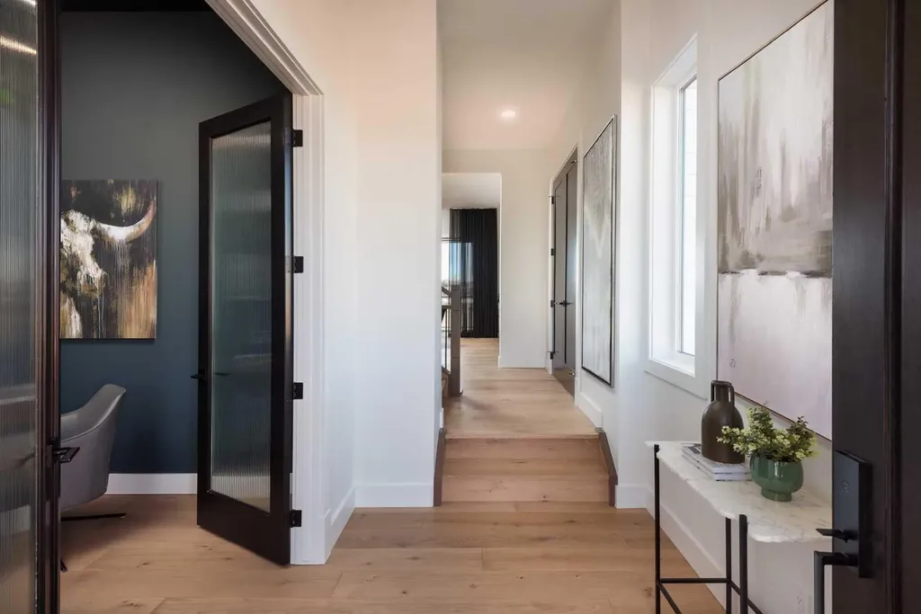 116 Greenwich Heath NW Calgary AB T3B 6P2