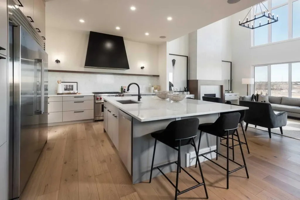 116 Greenwich Heath NW Calgary AB T3B 6P2