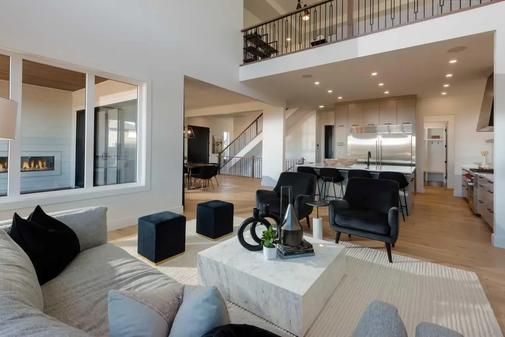 116 Greenwich Heath NW Calgary AB T3B 6P2