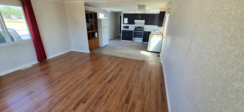 42 Evergreen Crescent Whitecourt AB T7S 1J2