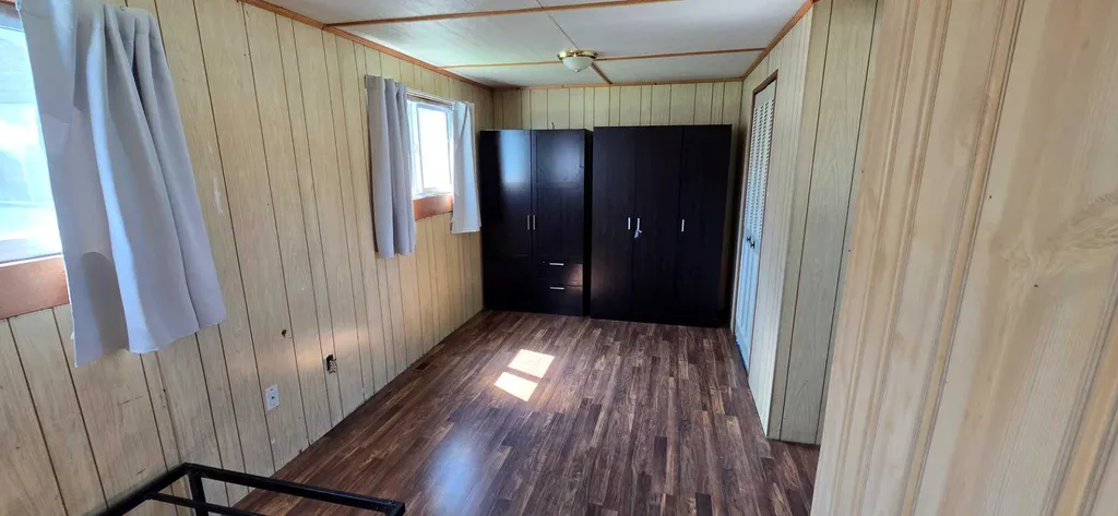 42 Evergreen Crescent Whitecourt AB T7S 1J2