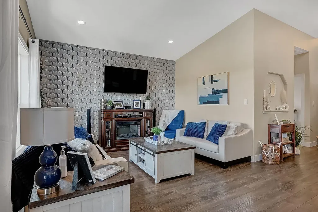 9513 88 Street Grande Prairie AB T8X 0N3