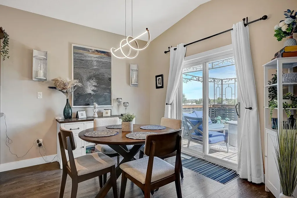9513 88 Street Grande Prairie AB T8X 0N3