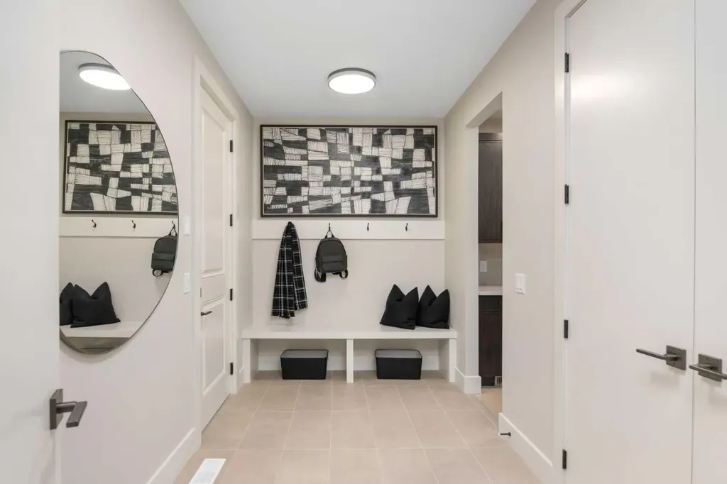 364 Greenwich Drive NW Calgary AB T3B 6P4