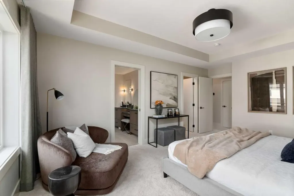 364 Greenwich Drive NW Calgary AB T3B 6P4