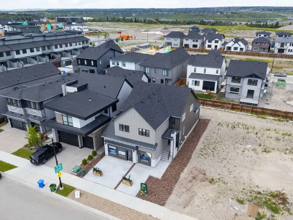 364 Greenwich Drive NW Calgary AB T3B 6P4