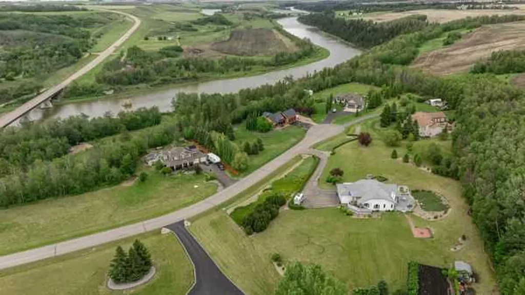 26110 Highway 11 Rural Red Deer County AB T4E1C2