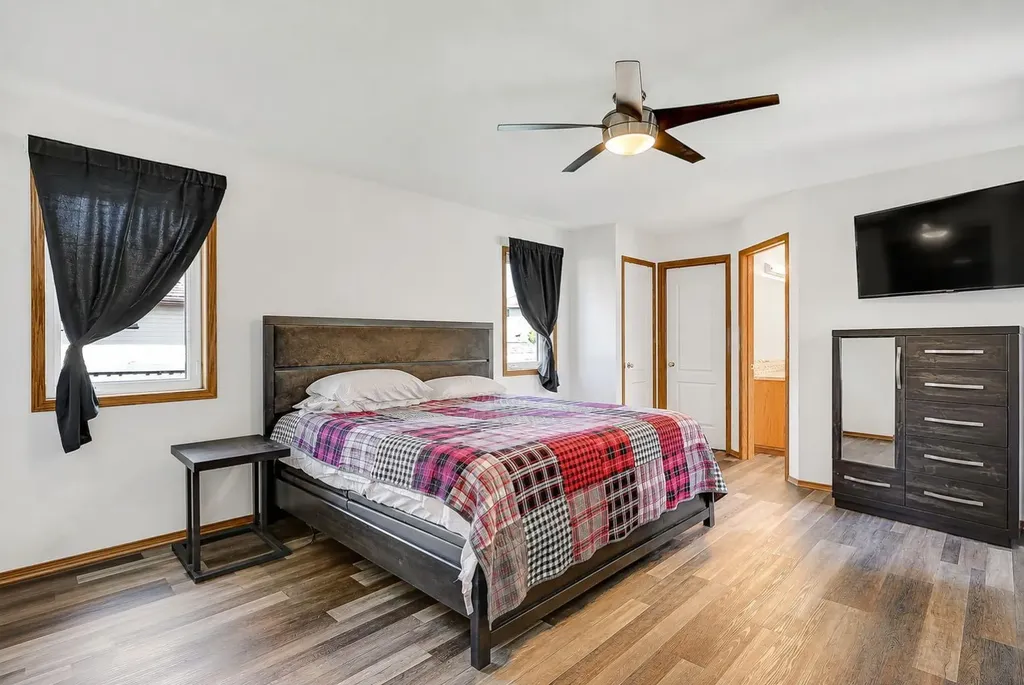 11819 91a Street Grande Prairie AB T8X1J1