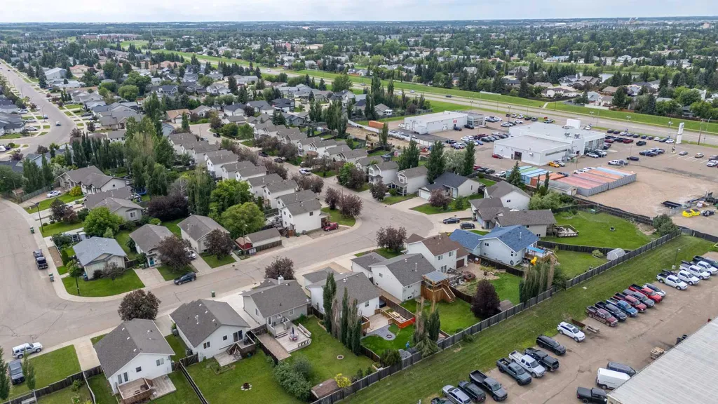 2205 51 Avenue Lloydminster AB T9V 3H4