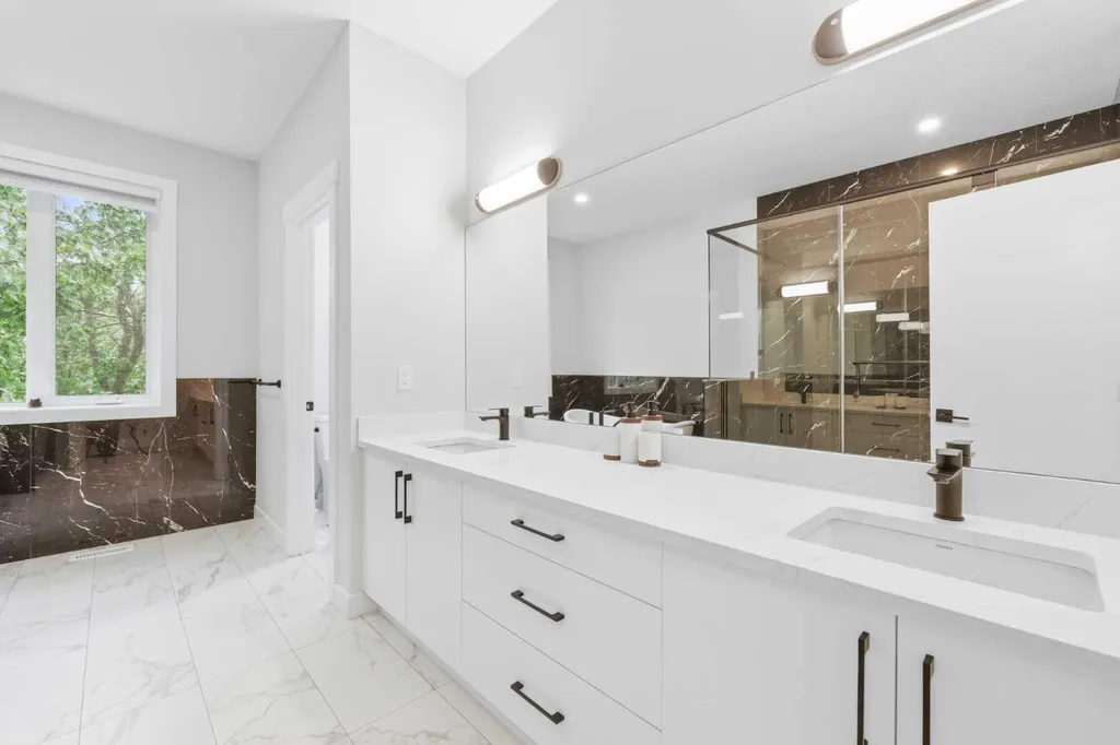 105 Rockhaven Green NW Calgary AB T3G 0C5