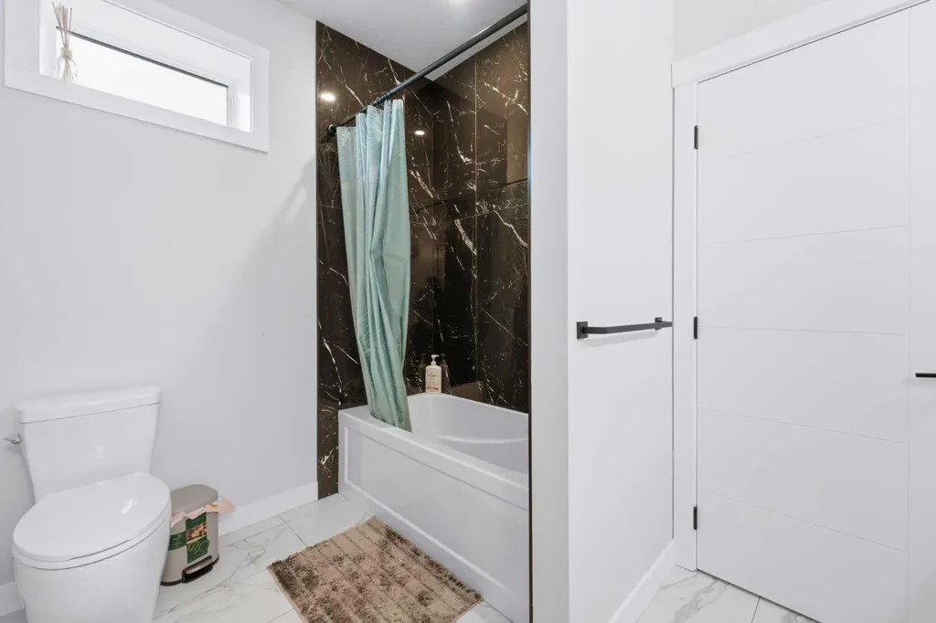 105 Rockhaven Green NW Calgary AB T3G 0C5