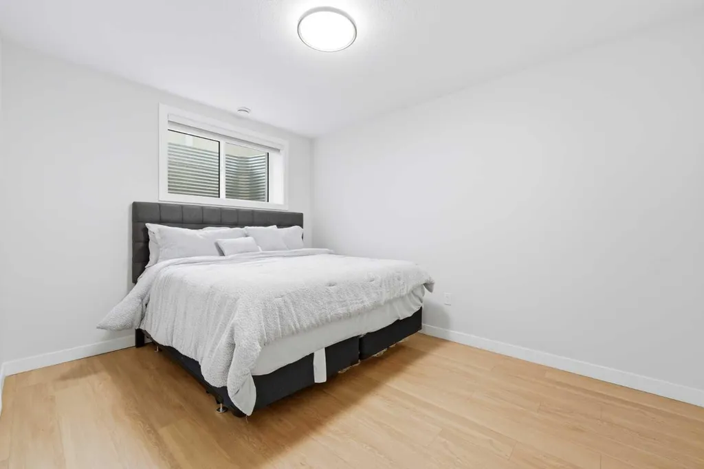 105 Rockhaven Green NW Calgary AB T3G 0C5