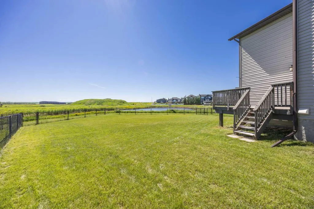 1019 Shantz Place Crossfield AB T0M0S0
