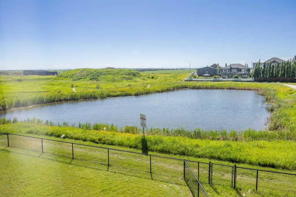 1019 Shantz Place Crossfield AB T0M0S0