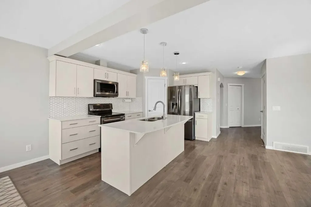 1019 Shantz Place Crossfield AB T0M0S0